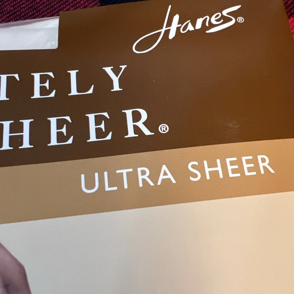 Hanes Absolutely‎ Ultra Sheer Control Top Sandalfoot Sz C Pantyhose 707 Pearl